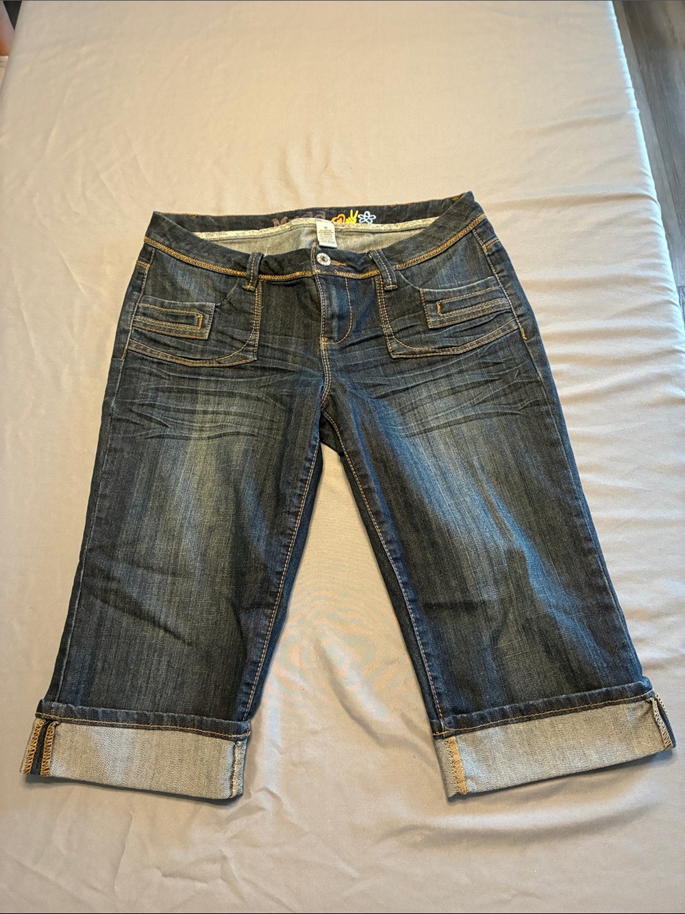 Mudd Women's Blue Denim Capri Jeans with Cuffed Hems